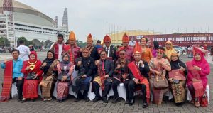 Pj Gubsu Serahkan Satyalancana Karya Satya di Hardiknas 2024