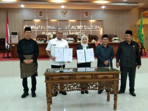 Pj. Bupati Langkat Hadiri Rapat Paripurna DPRD Dalam Rangka Pengesahan Ranperda Tentang LPJ APBD T.A. 2023