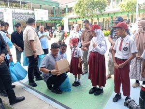 MPLS SMPN 1 Medan, Walikota Medan Serahkan Bantuan 40.000 Siswa Miskin