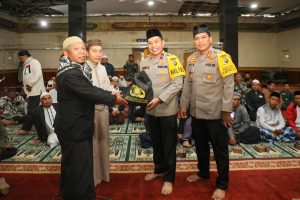Cooling System Pemilukada Damai, Wakapolda Sumut dan Polres Tanah Karo Subuh Keliling di Masjid Istihrar Berastagi