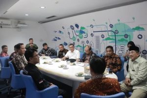 Bupati Tanjabbar Upayakan Pelayanan Call Centre 112 yang Terintegrasi melalui Study Tiru ke Diskominfo Kota Bandung