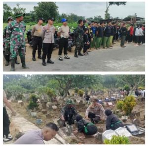 Solidaritas Pencak Silat di Rejotangan, Gotong Royong Membersihkan Pemakaman