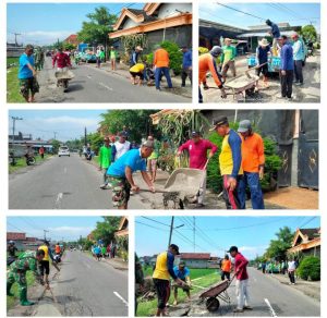 Warga Desa Wates Gotong Royong Tambal Jalan Berlubang dengan Paving dan Semen