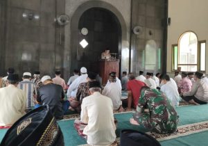 Wakapolsek Pakel Khutbah Jumat di Masjid Latiffa Desa Bangunjaya, Sosialisasi Kamtibmas