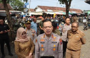 Kapolres Tulungagung Bersama Satgas Pangan Pantau Stabilitas Harga Bahan Pokok Jelang Idul Fitri
