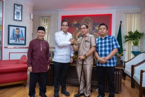 Silaturahmi dengan DPRD, Rico Waas Ajak Bersama Bangun Medan