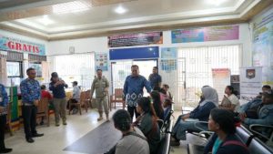 Bupati Karo Kawal Langsung Pelayanan Dukcapil sebagai Respons Aduan Warga