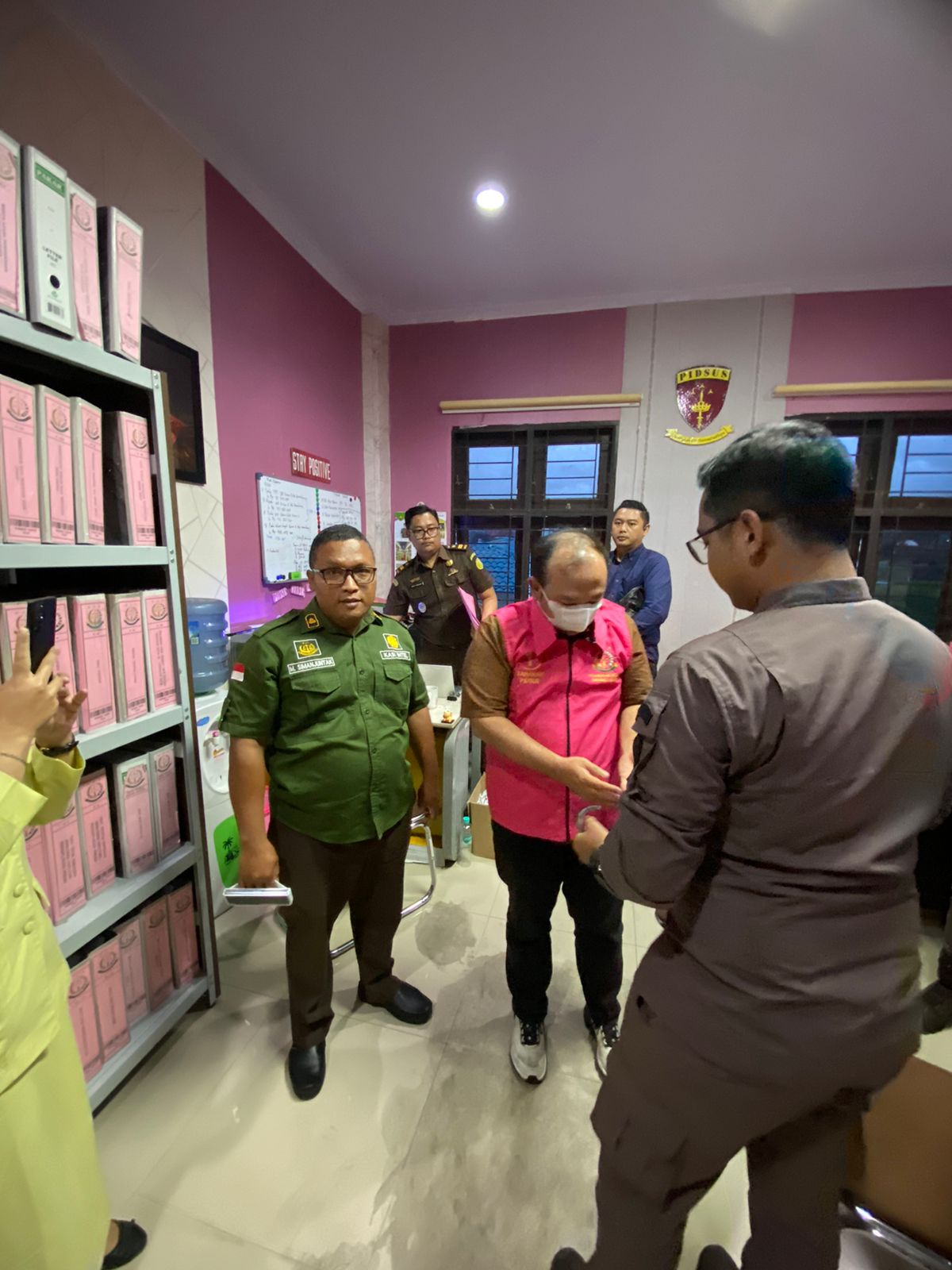 Kejari Taput Tahan Tersangka HR Kasus Dugaan Korupsi Penyedia ISP Kominfo Tahun Anggaran 2020- 2021