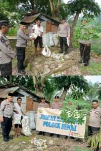 Kapolsek Hinai Bersama Anggotanya Laksanakan Jum’at Berkah