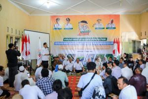 Rico Waas Serahkan Mandat Kepada Koordinator Kecamatan Tani Merdeka Indonesia