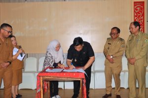 Bupati Samosir Terima Himbah Barang Milik Negara Rusun RSUD Hadrianus Sinaga dari Kementrian PUPR