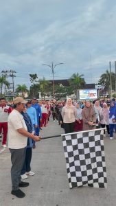 Bupati Tanjab Barat Ajak Warga Jalan Santai Peringati Hari Lahir Pancasila