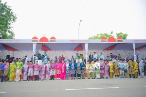 Ribuan Peserta Tumpah Ruah, Gubernur Riau Lepas Pawai Taaruf MTQ Provinsi Riau Ke-43