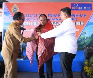Bupati Samosir dengan PT. Bank Sumut Tandatangani MoU Program Subsidi Bunga Pinjaman Pelaku UMKM