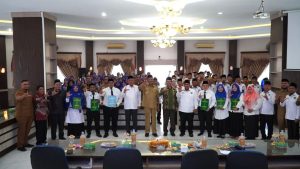 Bupati Langkat Syah Afandin Serahkan Sertifikat Pendidik kepada 51 Guru PAI