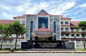 Tidak Berhenti di PUPR, 3 Oknum Dewan Diduga Rambah Paket Alkes di RSUD Djasamen Saragih