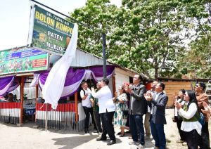 Bupati Samosir Resmikan Gudang Bolon Kompos, Distributor Pupuk Paten