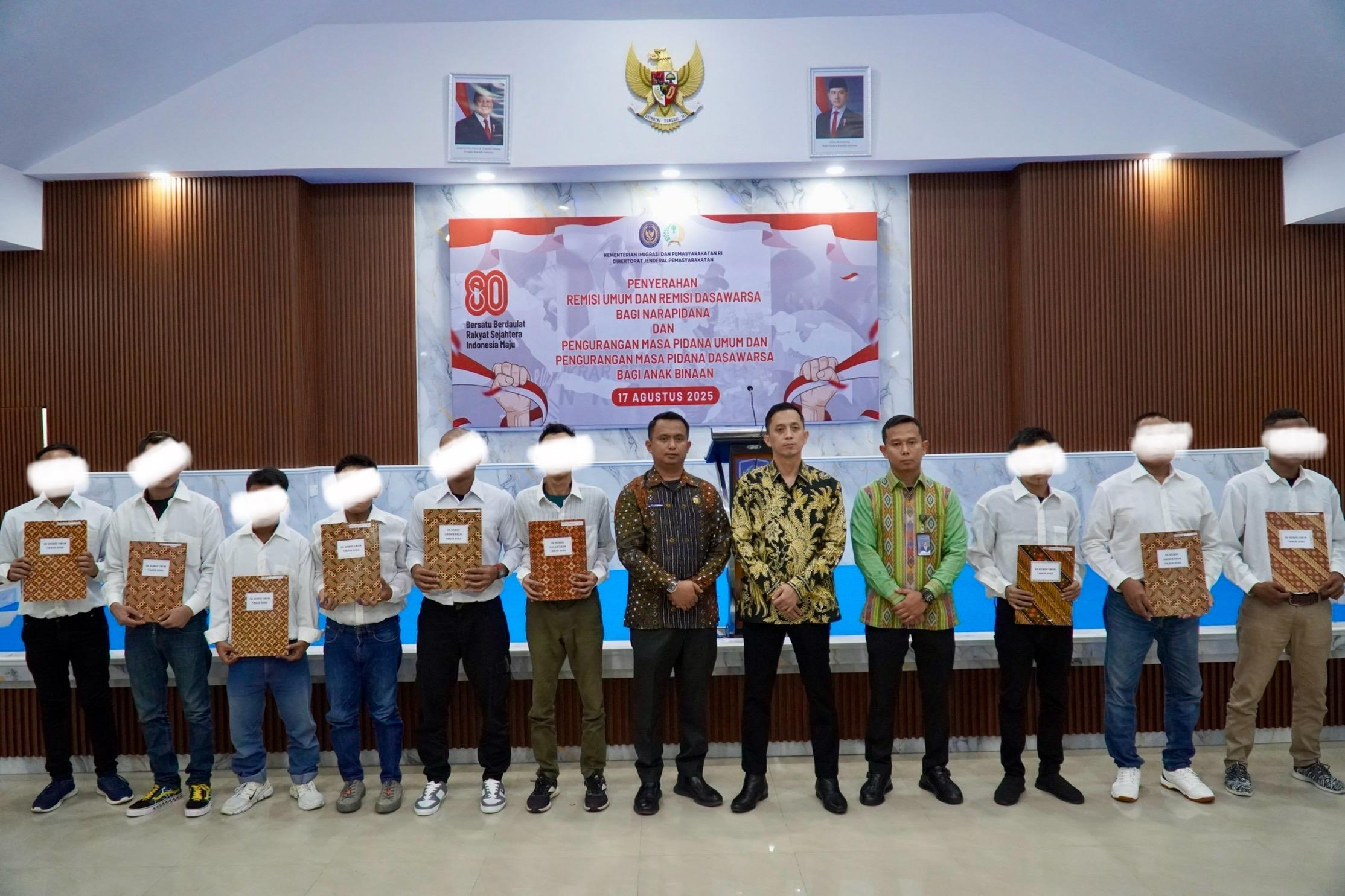 HUT RI Ke-80, 94 Orang WBP Rutan Kelas I Medan Langsung Bebas Terima Remisi Umum dan Remisi Dasawarsa.