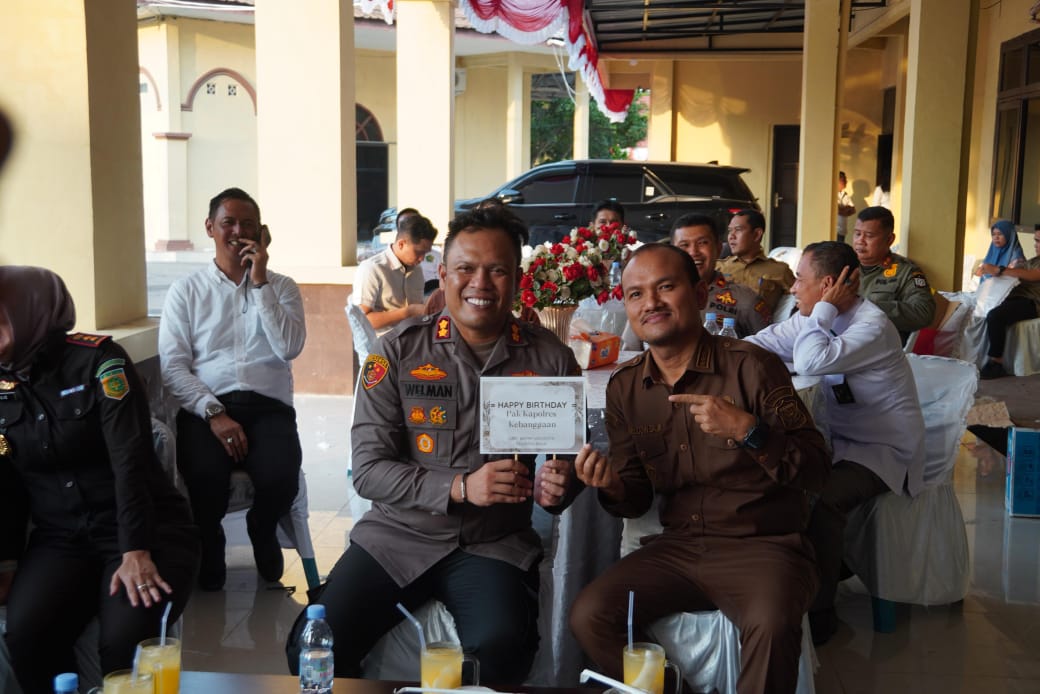 Jalin Silaturahmi,Wali Kota Bersama Jajaran Forkopimda Rayakan Ulang Tahun Kapolres