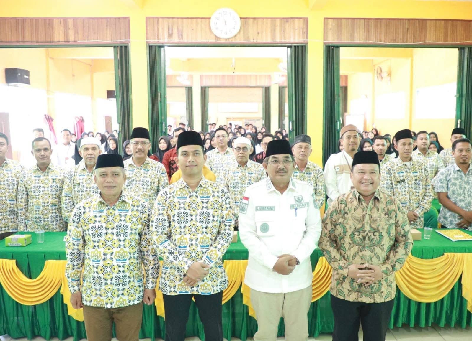 Bupati Anwar Sadat Ajak Mahasiswa IAI An-Nadwah Jadi Agen Moderasi dan Generasi Melek Digital