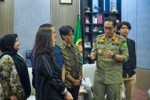 Rico Waas Dukung Komunitas Medan Teater Tampil di Festival Teater Sumatra III