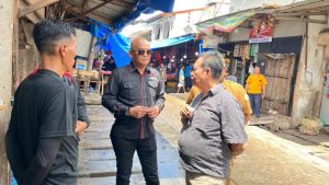 Robi Barus Ajak Warga Gotong Royong Rawat Drainase dan Parit Terdekat