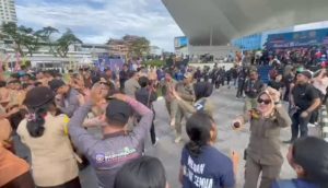 ‎Satpol PP Medan Band Kejutkan Penonton Penutupan Porkot XV 2025