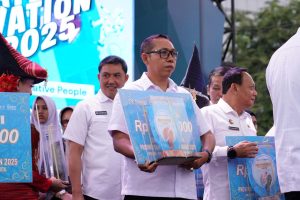 Bupati Tapanuli Utara Terima Penghargaan Lomba Inovasi Sumatera Utara 2025
