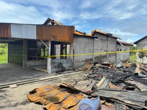 Tim Inafis Polres Aceh Singkil Lakukan Olah TKP Kebakaran Tiga Rumah di Pulo Sarok