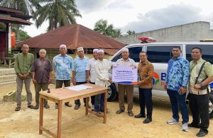 BRI Cabang Sibuhuan Serahkan Bantuan TJSL 1 Unit Ambulance untuk MDTA Ictihadul Ummah