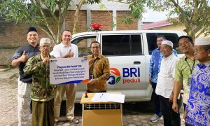 HUT ke 130, BRI Peduli Serahkan Mobil Jenazah kepada Masjid Nurul Iman Barumun Dukung Layanan Kemanusiaan