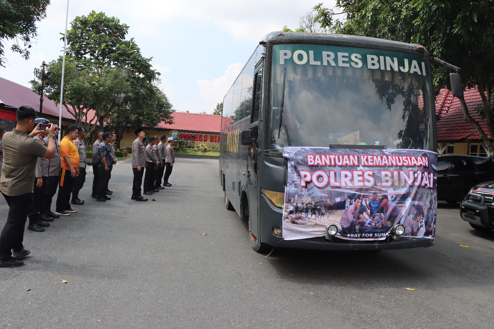 Peduli Kemanusiaan Polres Binjai Kirim Bantuan Logistik Ke Aceh Tamiang