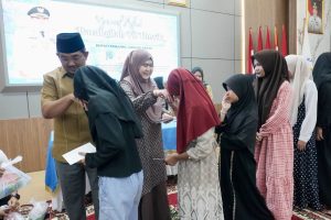 Bupati Anwar Sadat Santuni 100 Anak Yatim di Momen Milad ke-60