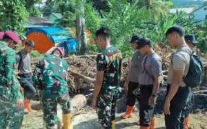 Sinergi Brimob dan TNI Dukung Pemulihan Warga Melalui Pembangunan Huntap