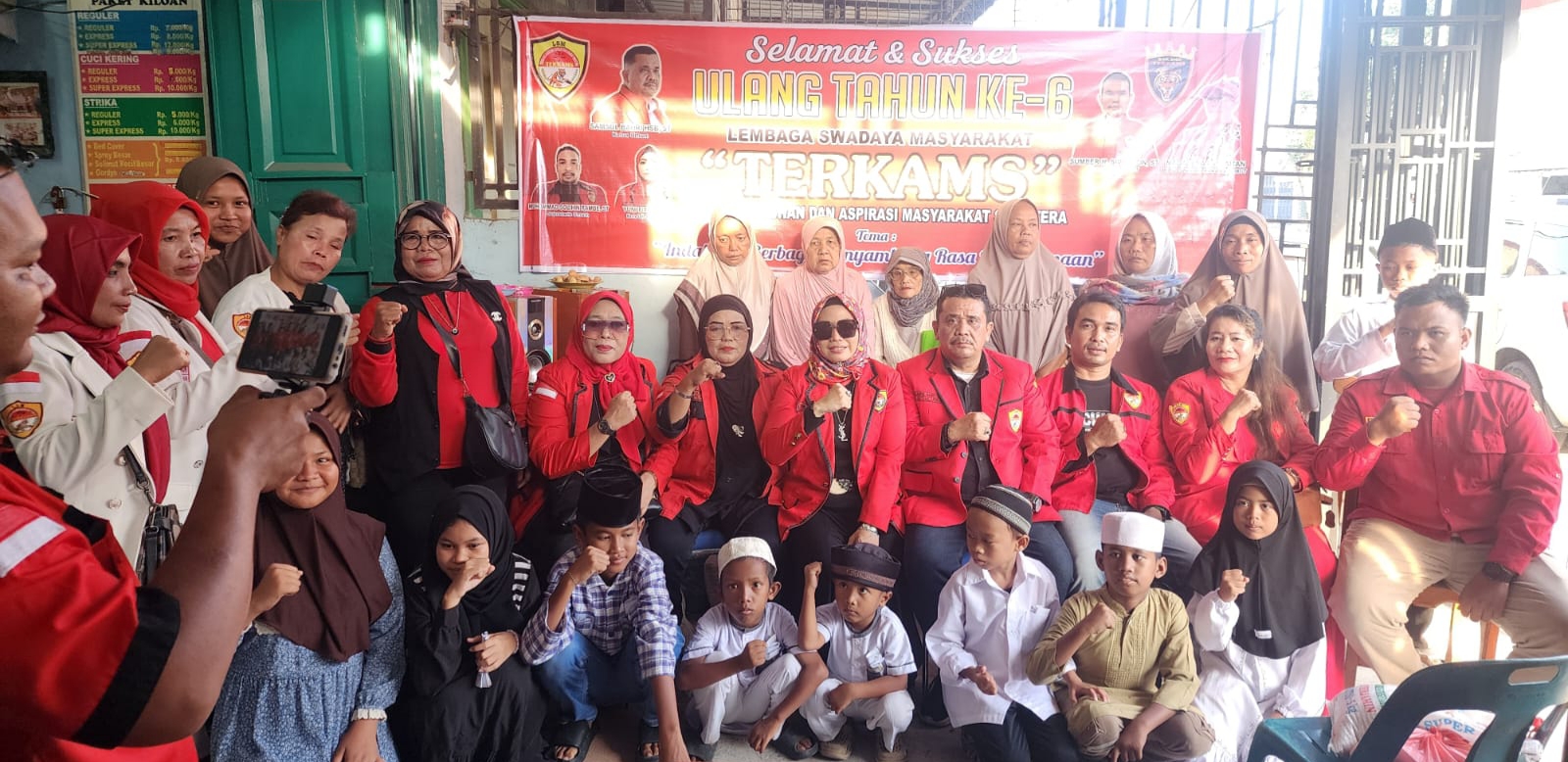 HUT ke-6 LSM Terkams Diwarnai Pembagian 300 Paket Sembako dan Santunan Anak Yatim Piatu serta Kaum Dhuafa