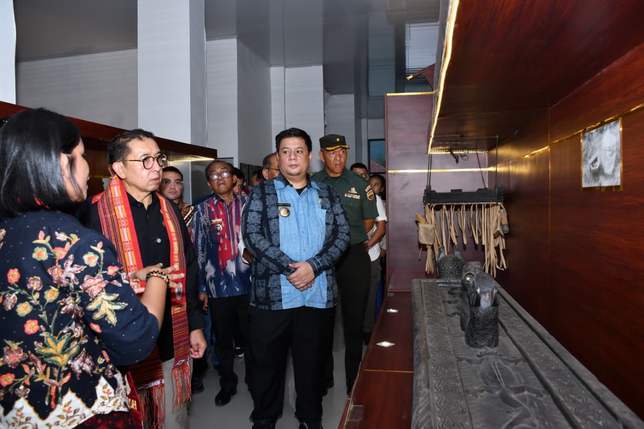 Menteri Kebudayaan Kunjungi Samosir, Bupati Sambut di Cagar Budaya Huta Simarmata