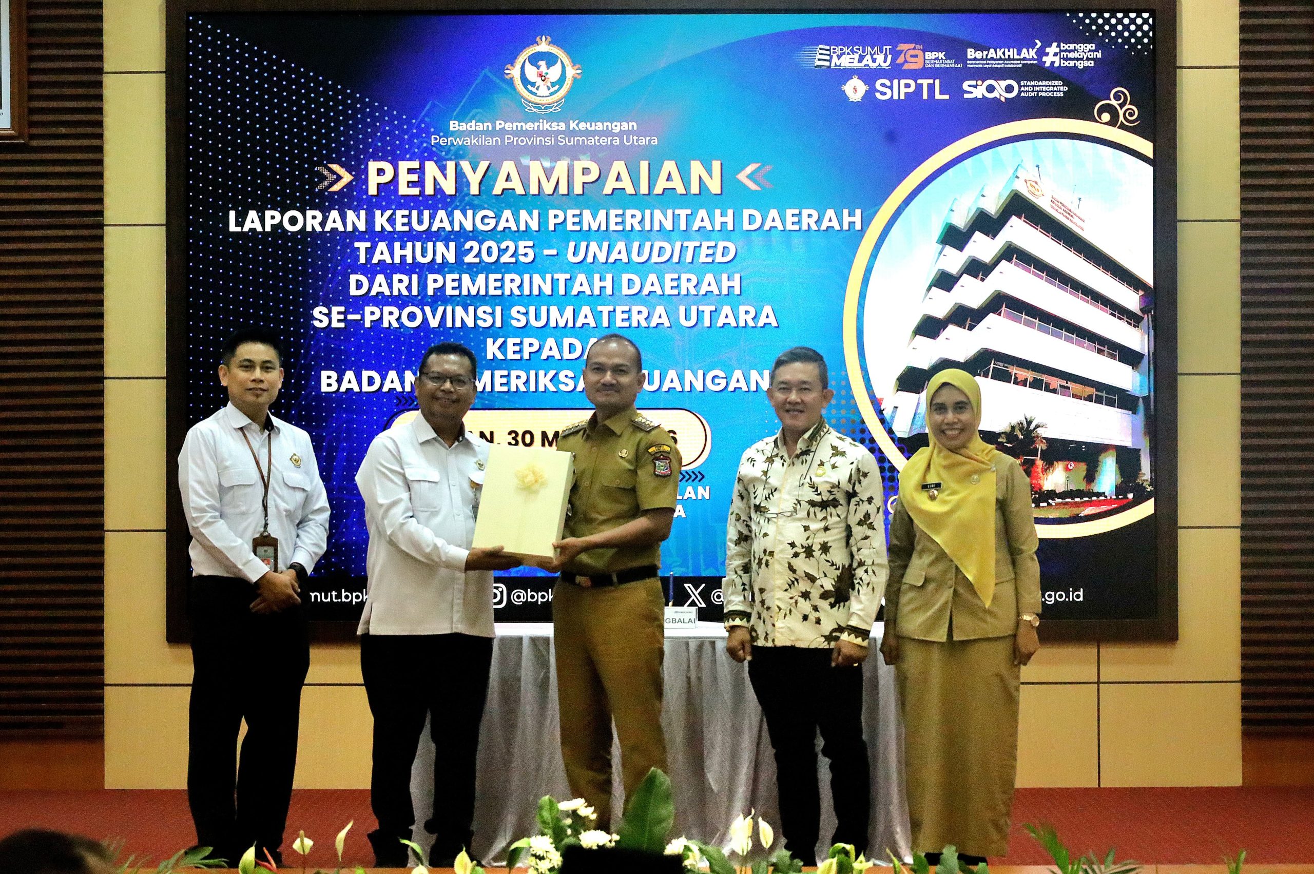 Wali Kota Tanjungbalai Serahkan LKPD Unaudited TA 2025 ke BPK RI Perwakilan Sumut