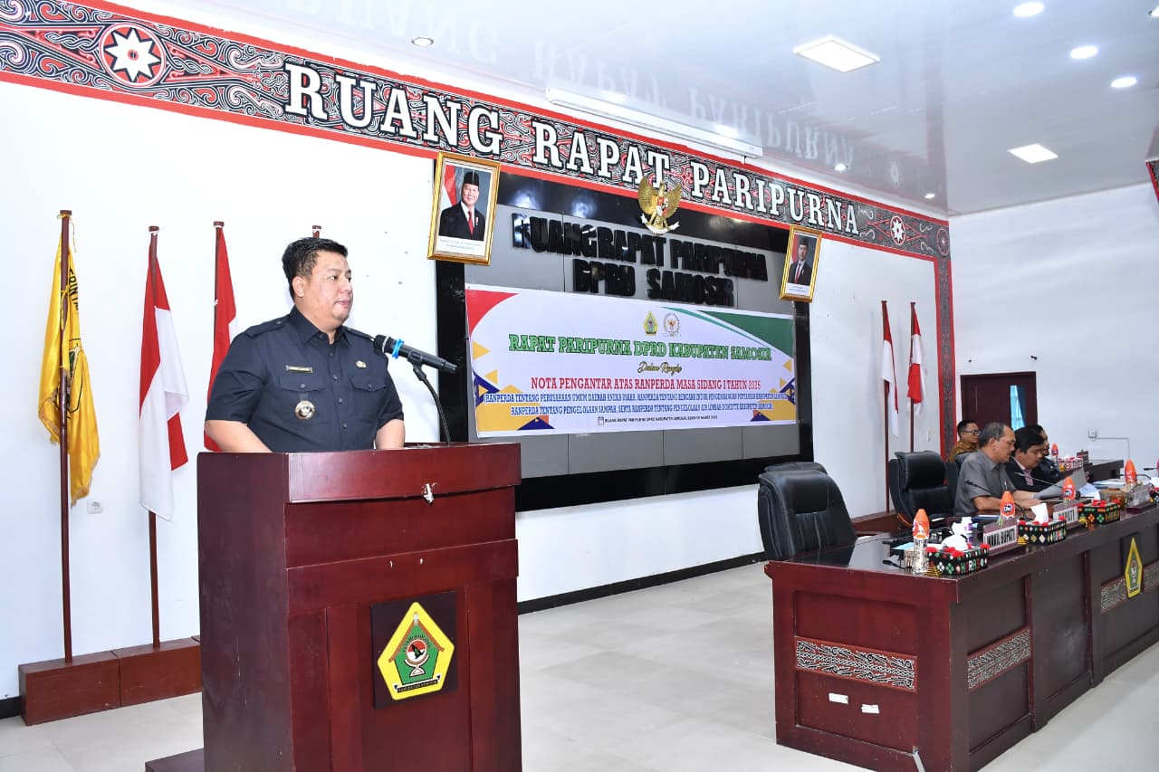 Bupati Samosir Sampaikan Nota Pengantar 4 Ranperda dalam Rapat Paripurna DPRD