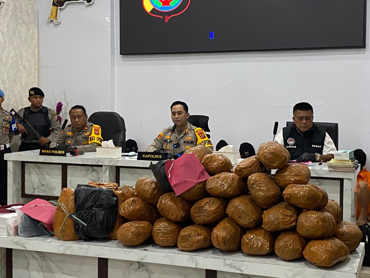 Polres Madina Rilis 11 Kasus Narkotika Selama Februari 2026, 15 Tersangka Diamankan