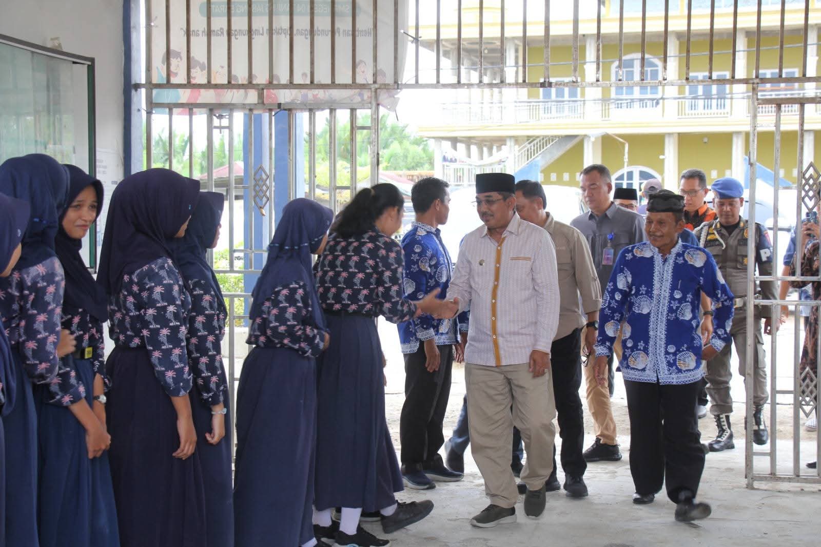 Pantau Langsung TKA 2026, Bupati Anwar Sadat Dorong Peningkatan Kualitas Pendidikan