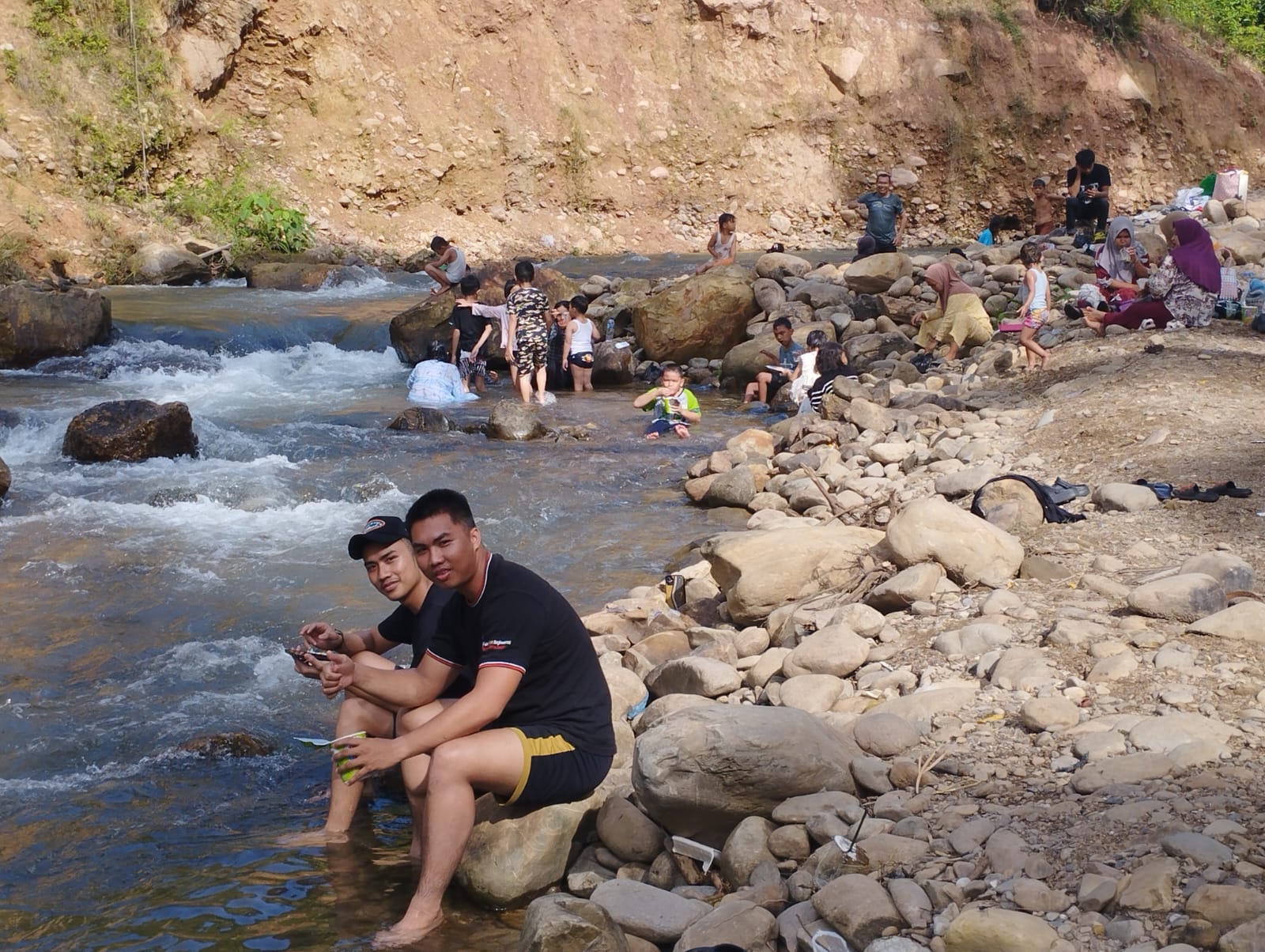 Pemandian Wisata Alam Sungai Boru Lubis Menjadi Alternatif Liburan bagi Masyarakat di Kabupaten Palas