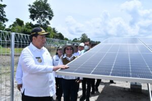 Bupati Samosir Tinjau Pembangunan Pompa Air Tenaga Surya Bantuan Kedubes Inggris, Akan Airi 80 Hektare Persawahan