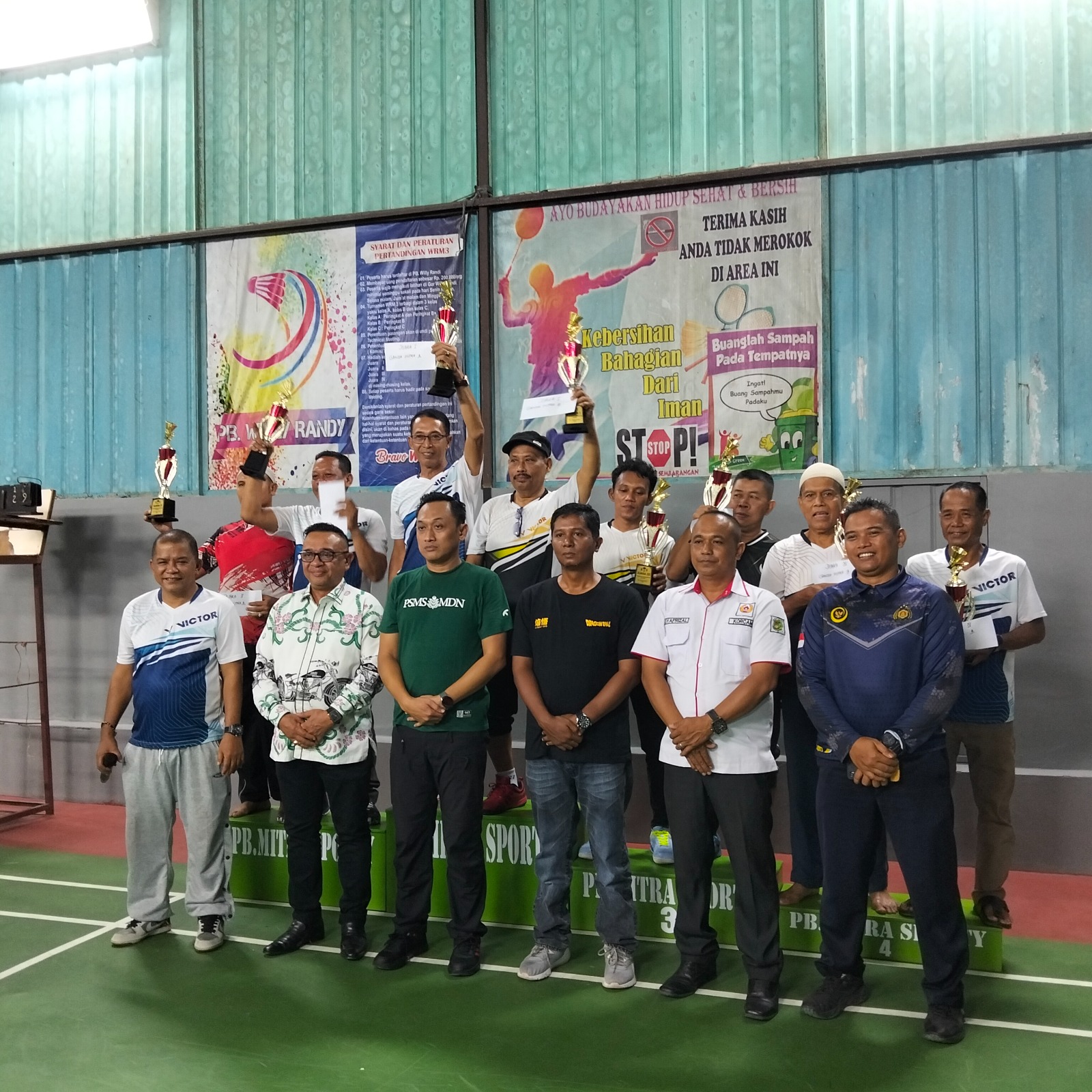 Kadispora dan Ketua KONI Medan Tutup Turnamen Badminton PB Mitra Sporty Medan, Tengku Chairuniza : Dukung Olahraga Guna Cegah Narkoba dan Judi Online