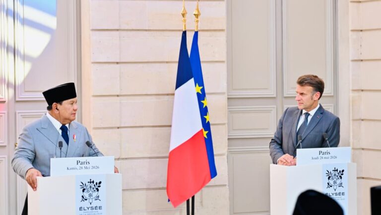 ‎Presiden Prabowo Subianto dan Presiden Republik Prancis Emmanuel Macron (kiri ke kanan), Kamis (28/5/2026) saat memberi keterangan dalam rangkaian kunjungan kenegaraan di Istana Élysée. (Foto: Ist/Aktual Online)