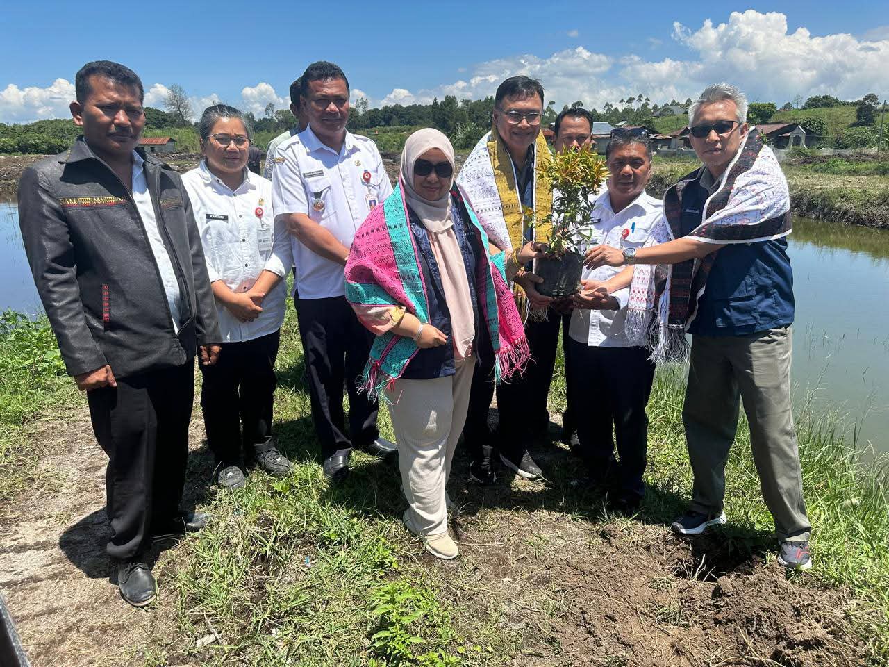 Bupati Humbang Hasundutan Buka FGD Penguatan Ketahanan Air Menuju Desa Mandiri dan Produktif  Humb