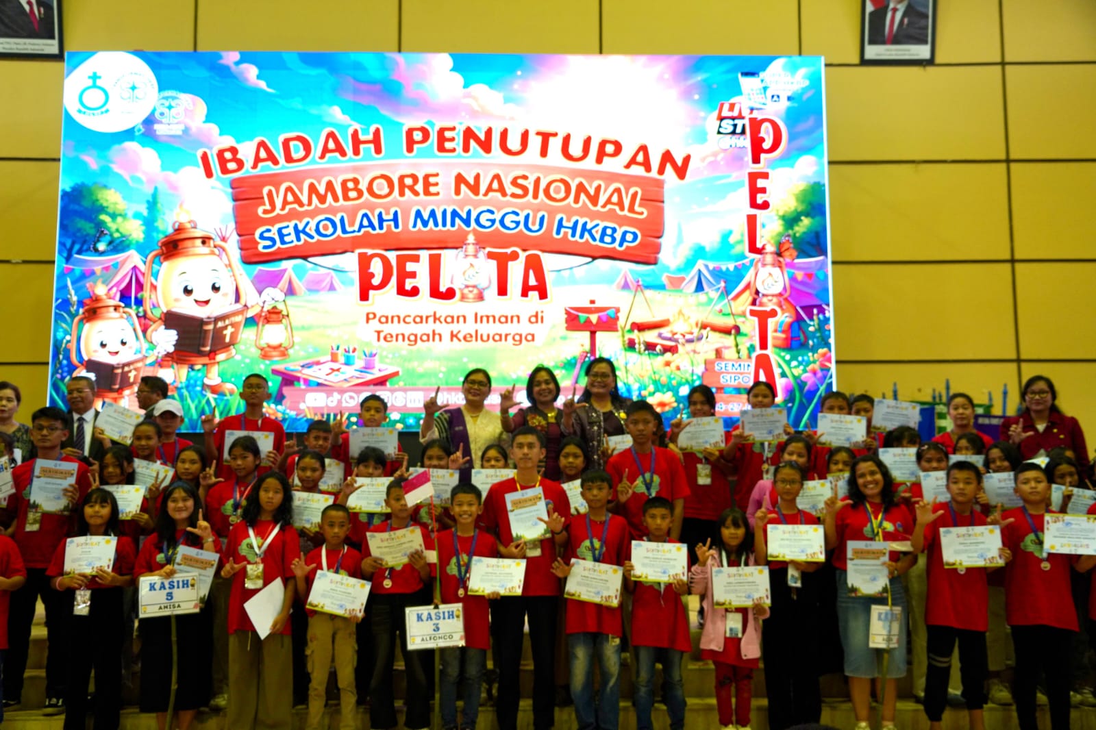 Bupati Tapanuli Utara Apresiasi Pembangunan Karakter Melalui Jambore Nasional Anak Sekolah Minggu HKBP 2026