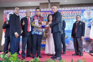 Rico Waas Dukung Digitalisasi Tarombo