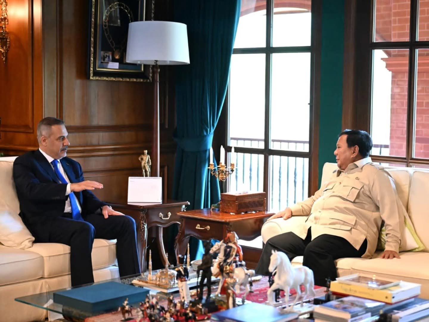 ‎Presiden Prabowo dan Menlu Türkiye Hakan Fidan Ngobrol di Hambalang ‎ ‎