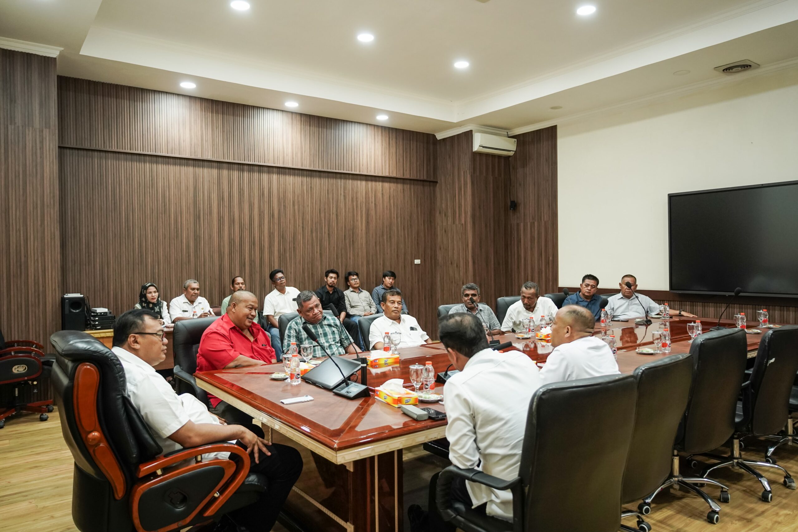 Program Bupati Deli Serdang Bertolak Belakang Dengan Oknum Pejabat Di Dinas Citaru