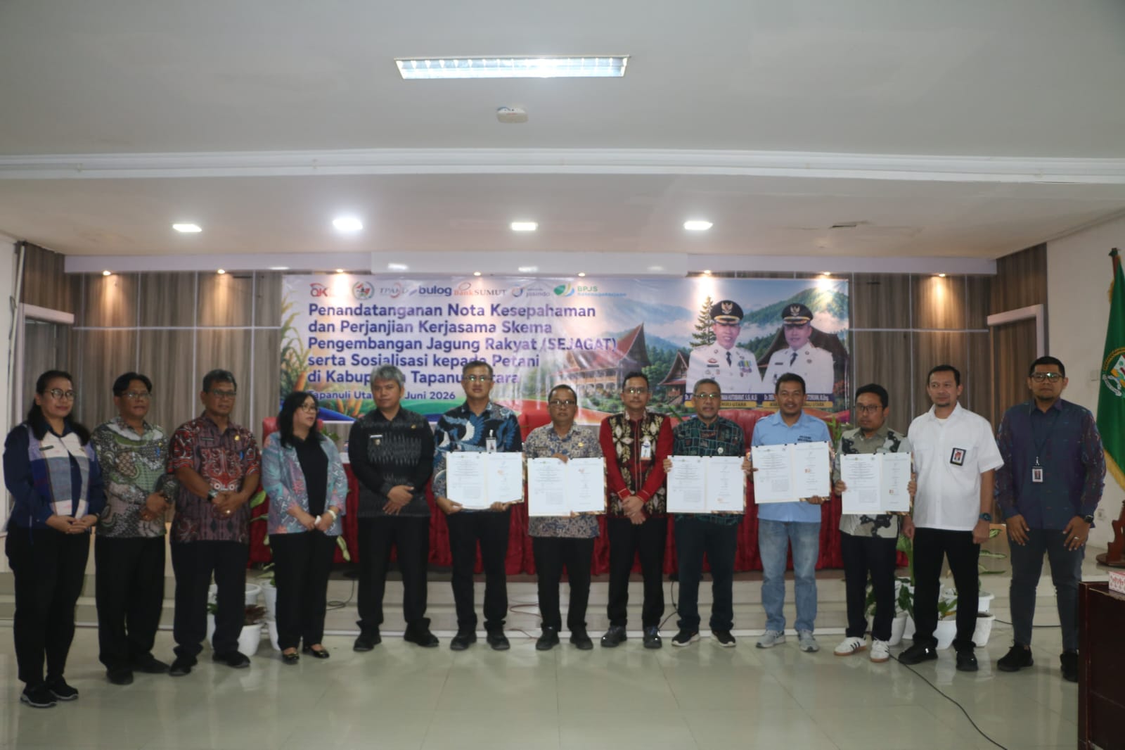 Wujudkan Ketahanan Pangan, Pemkab Taput Gandeng OJK Cetak Petani Milenial Jadi Pebisnis Lewat Skema “Sejagat”